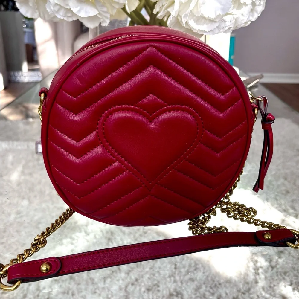 DESIGNER INSPIRED G G MARMONT Red Round Crossbody Bag with Gold Accents - Picture 3 of 12